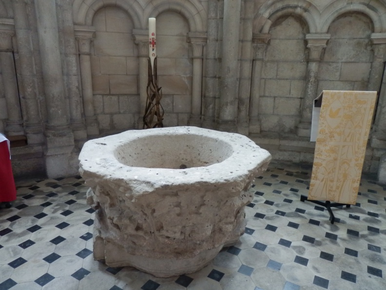 Cattedrale di Chartres 11.jpg