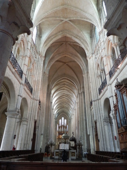 Cattedrale di Chartres 20.jpg