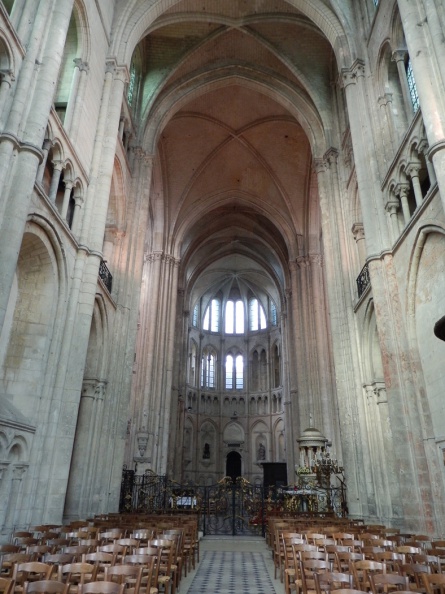 Cattedrale di Chartres 24.jpg