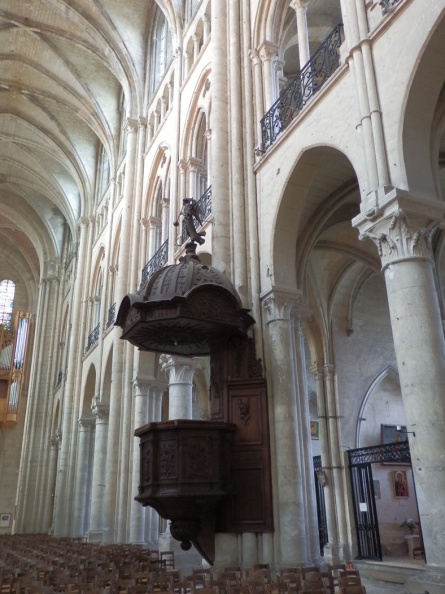 Cattedrale di Chartres 41.jpg